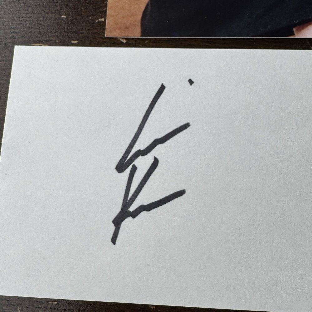 Lisa Kudrow Diane Keaton Meg Ryan Signed Index Cards With 8x10 Photo Hanging Up - Picture 3 of 5